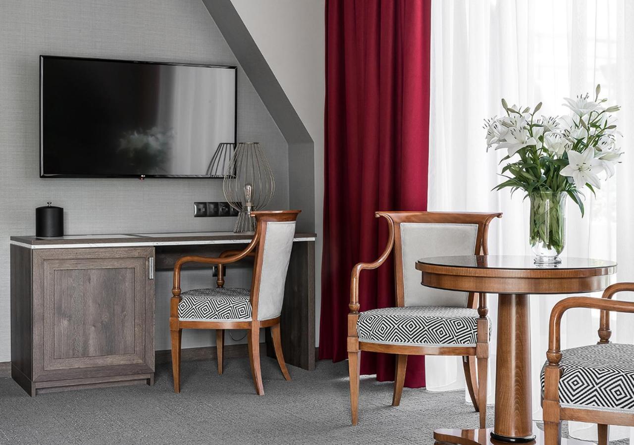 Nosalowy Park Hotel & Spa Zakopane Bagian luar foto A room at the hotel